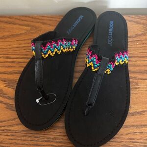 New Woman’s Rocket Dog Sandals Size 9